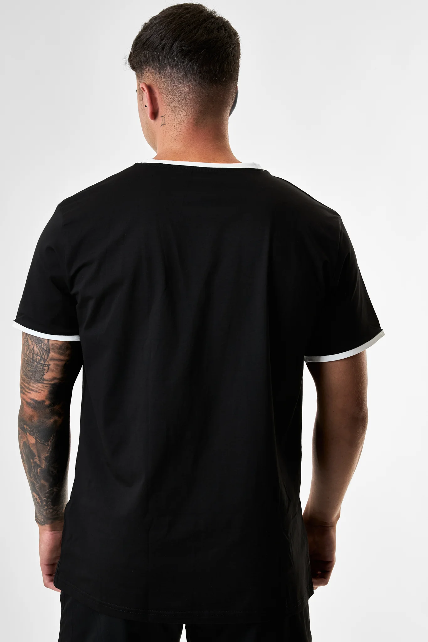 CAMISETA BÁSICA PBS - NEGRO - Image 8
